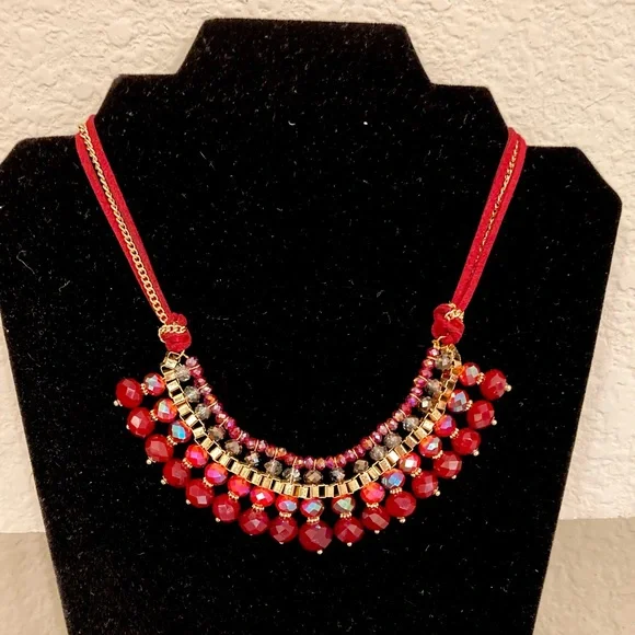 Necklace by Ali Khan New York. Beautiful. Pre Owned. Excellent Condition. - Picture 4 of 17